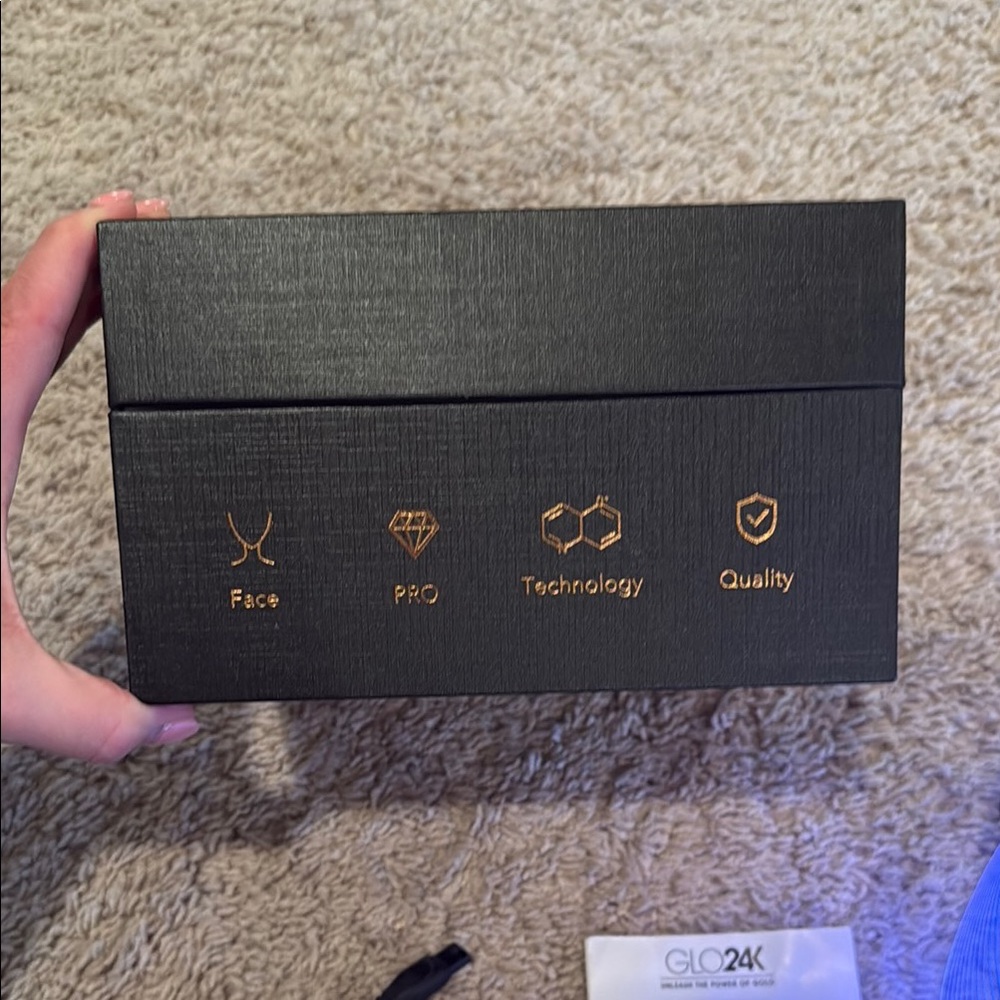 7 Color LED Beauty Mask - Picture 5 of 6